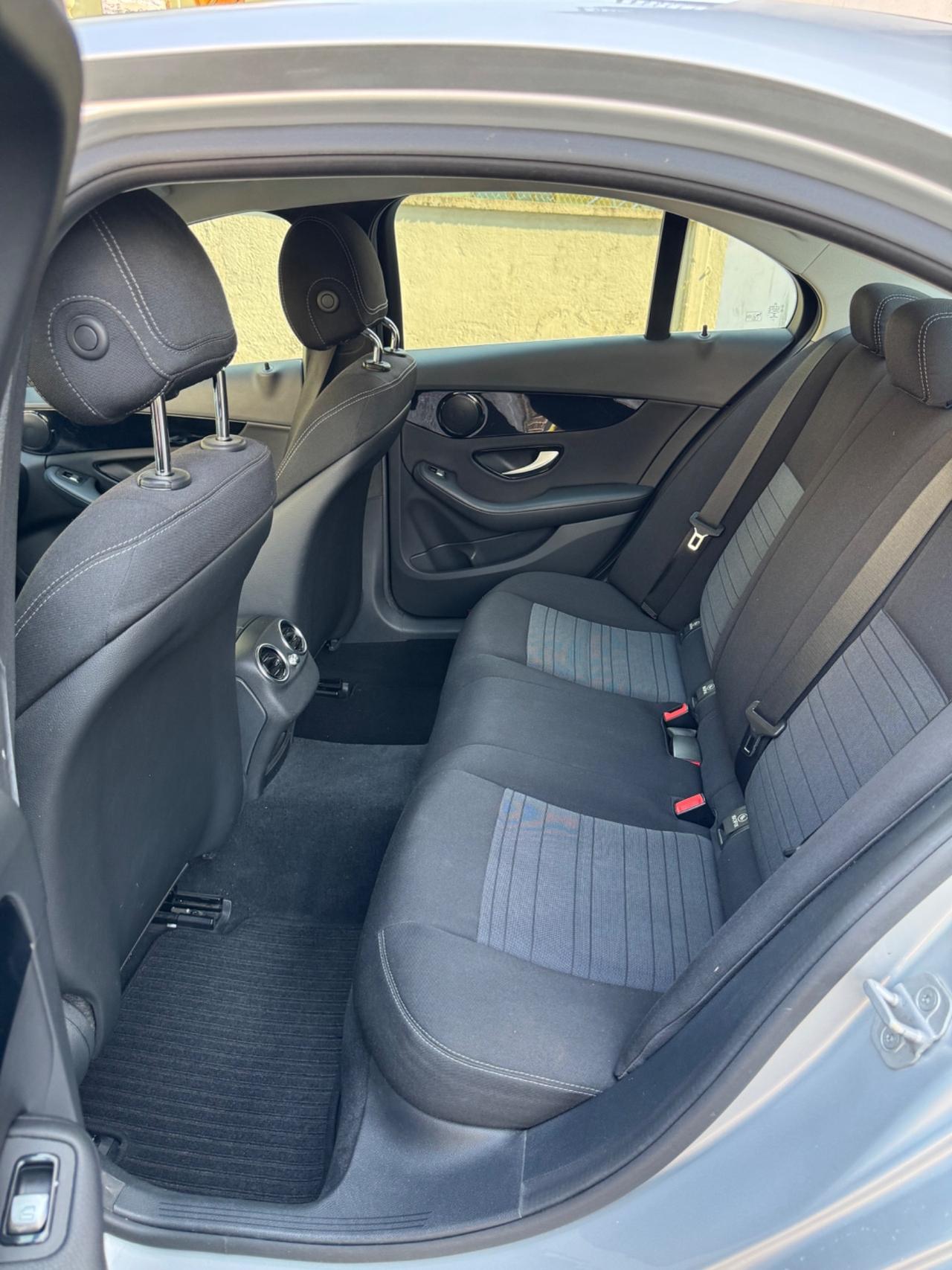 Mercedes-benz C 180 d Auto Premium