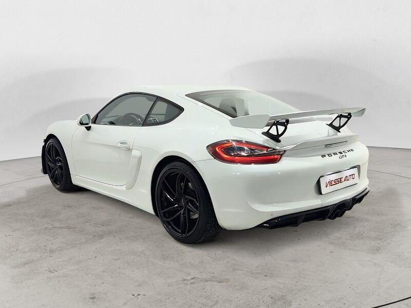 Porsche Cayman 2.7