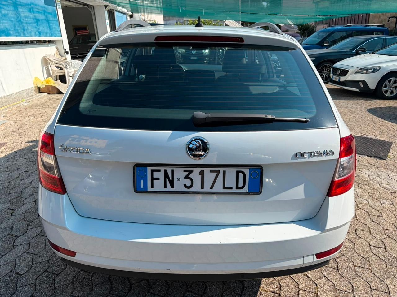Skoda Octavia 1.6 TDI CR 115 CV DSG Wagon Executive