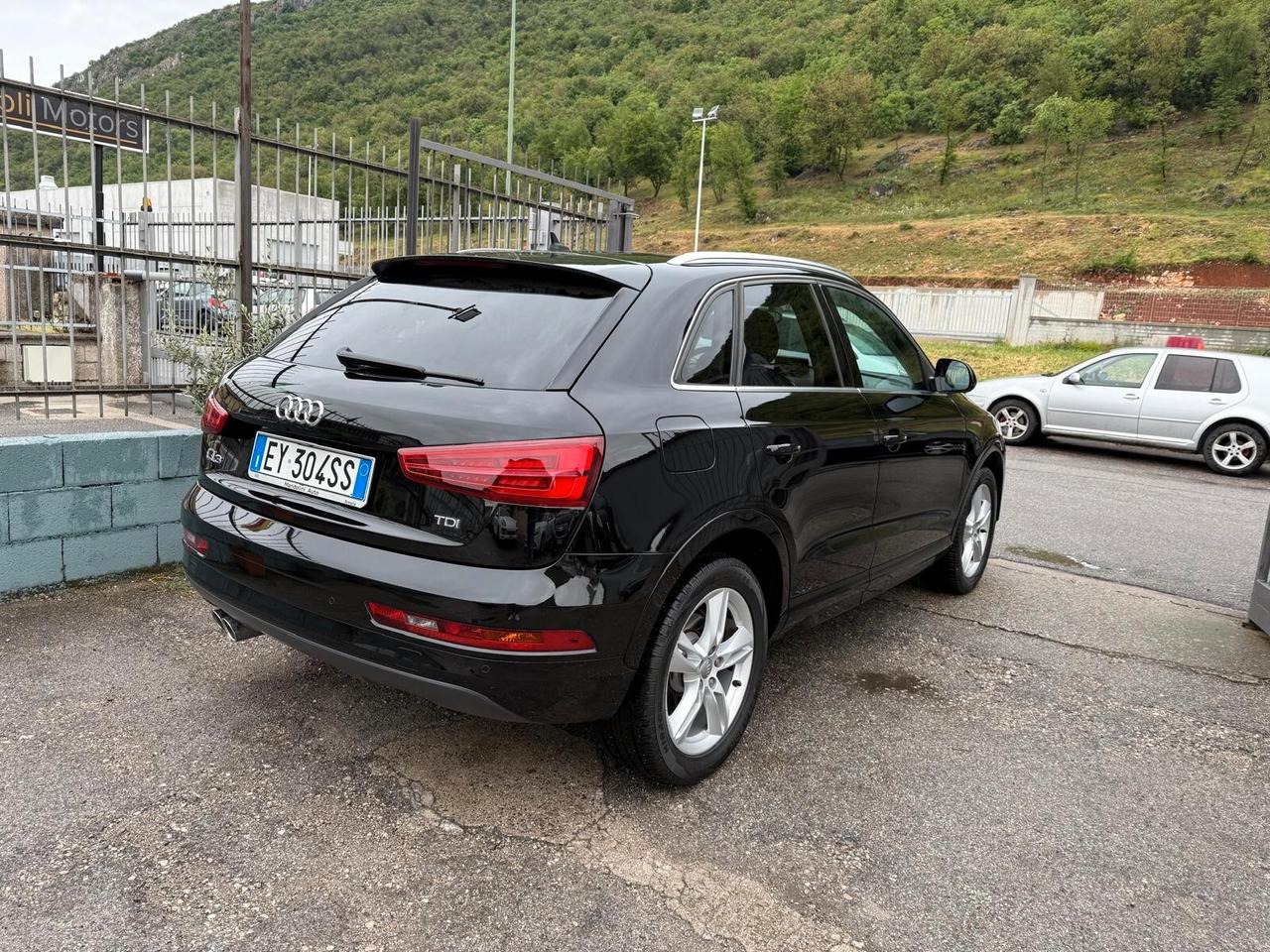 Audi Q3 2.0 TDI 150 CV Business