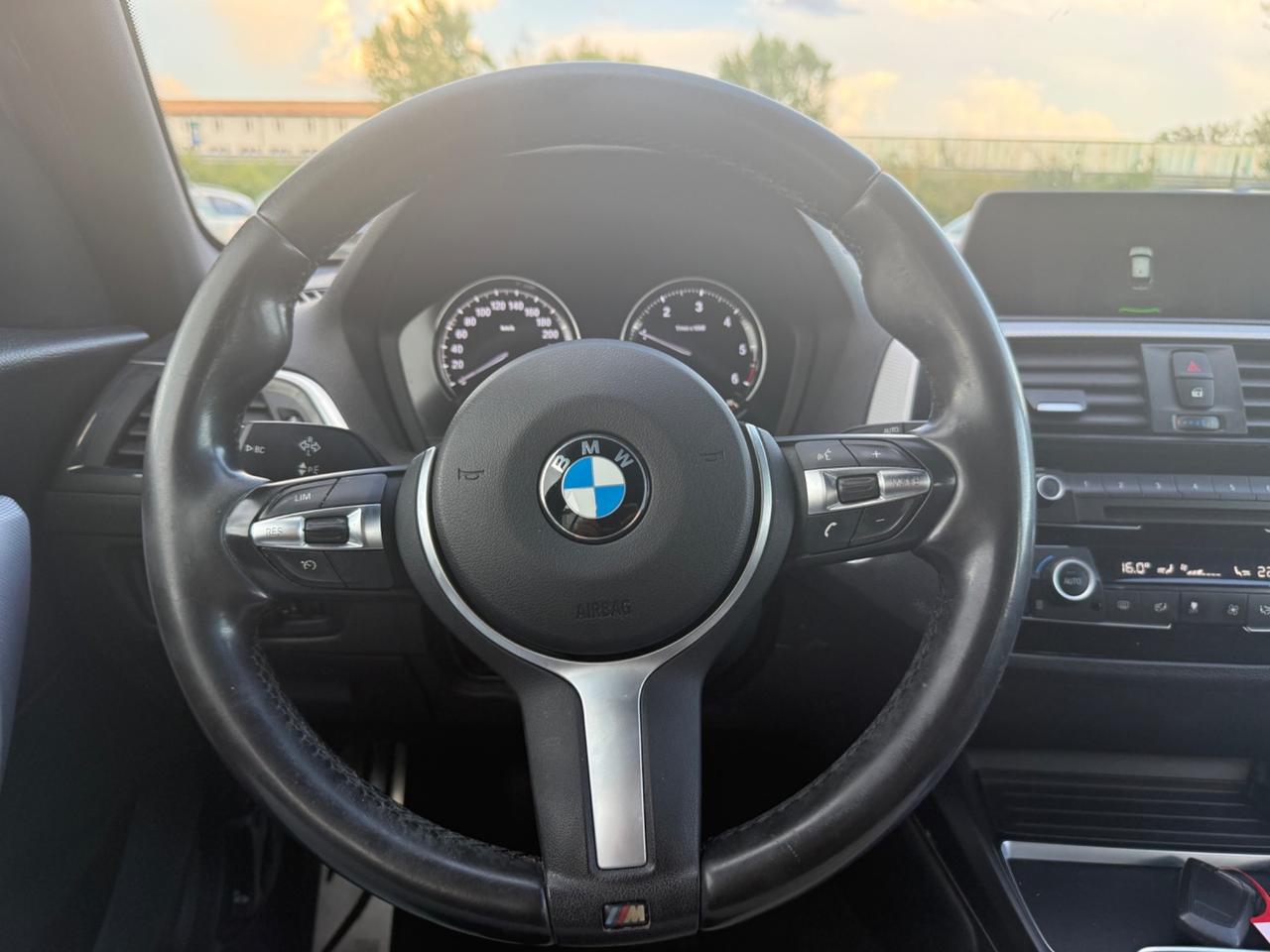 Bmw 116 116d 5p. Urban