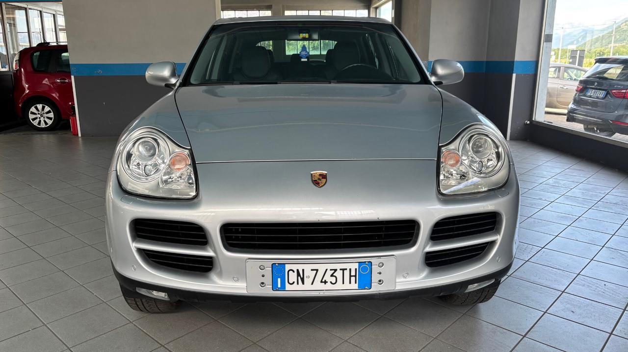 Porsche Cayenne 3.2 V6 cat