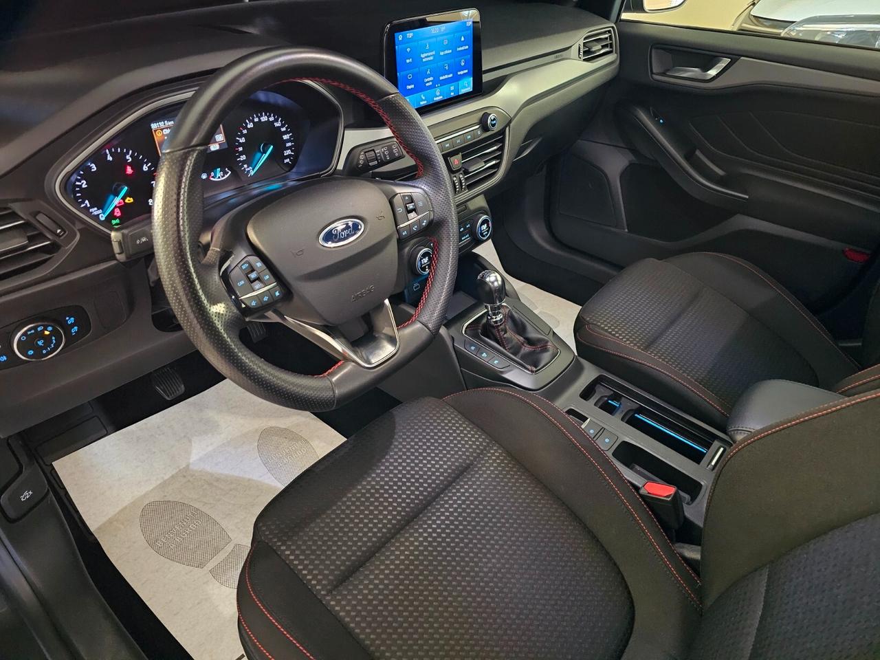 Ford Focus 1.0 EcoBoost Hybrid 125 CV 5p. ST-Line