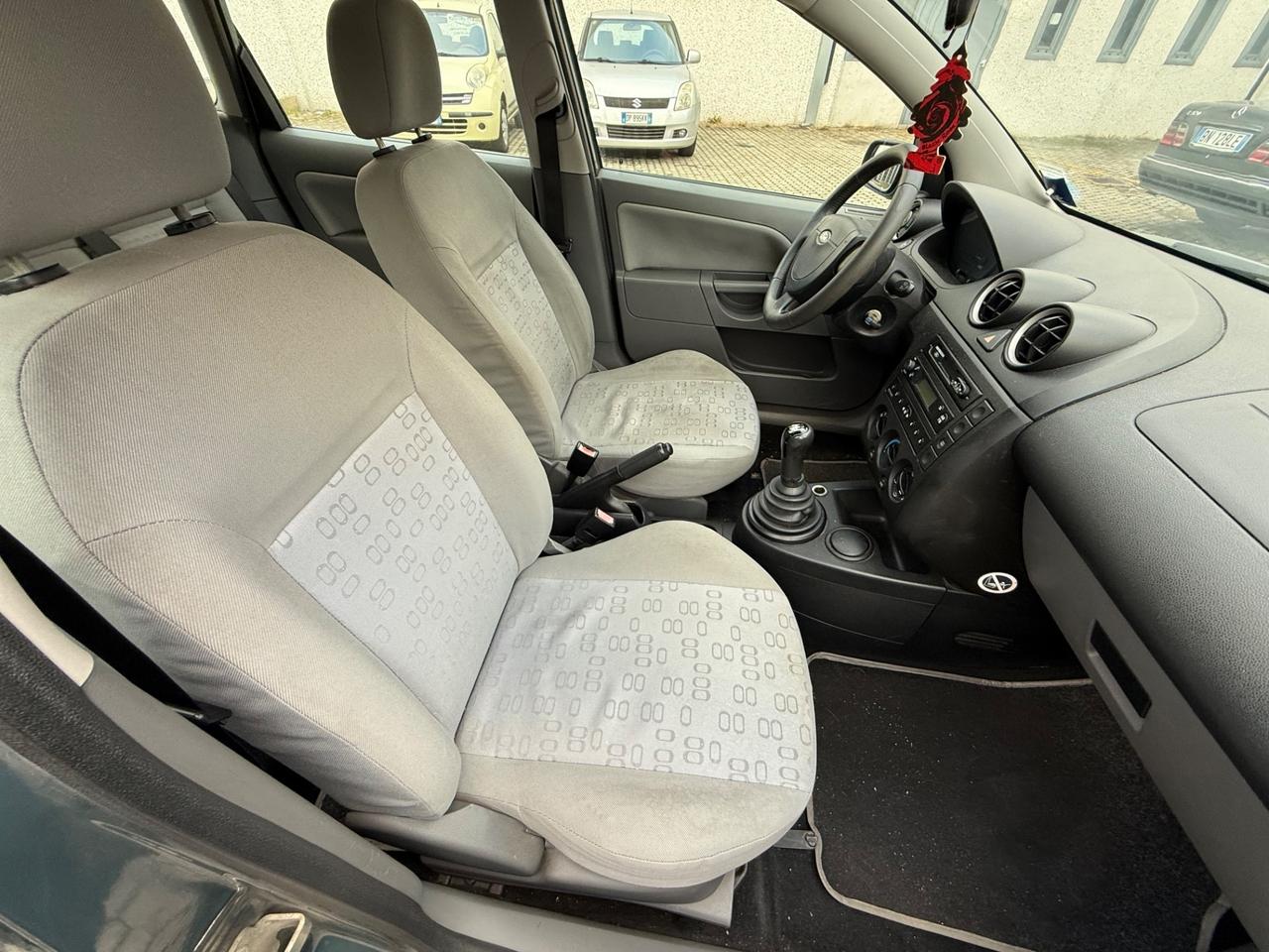 Ford Fiesta 1.2 16V 5p. Ambiente