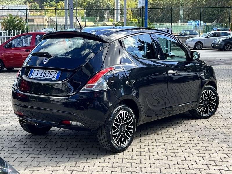 Lancia Ypsilon Ypsilon 1.2 Platinum ecochic Gpl 69cv my19