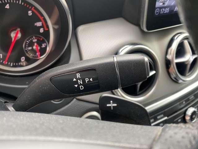 Mercedes-Benz GLA 200 d Automatic Sport NAVI-RETROCAM.-LED