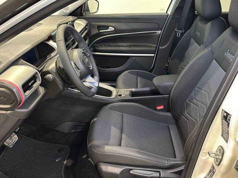 Jeep Avenger e-Hybrid 1.2 MHEV e-Hybrid Turbo Summit