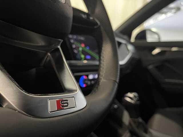 Audi Q3 40 TFSI quattro S tronic S line edition