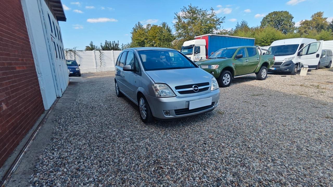 Opel Meriva 1.6 16V Cosmo