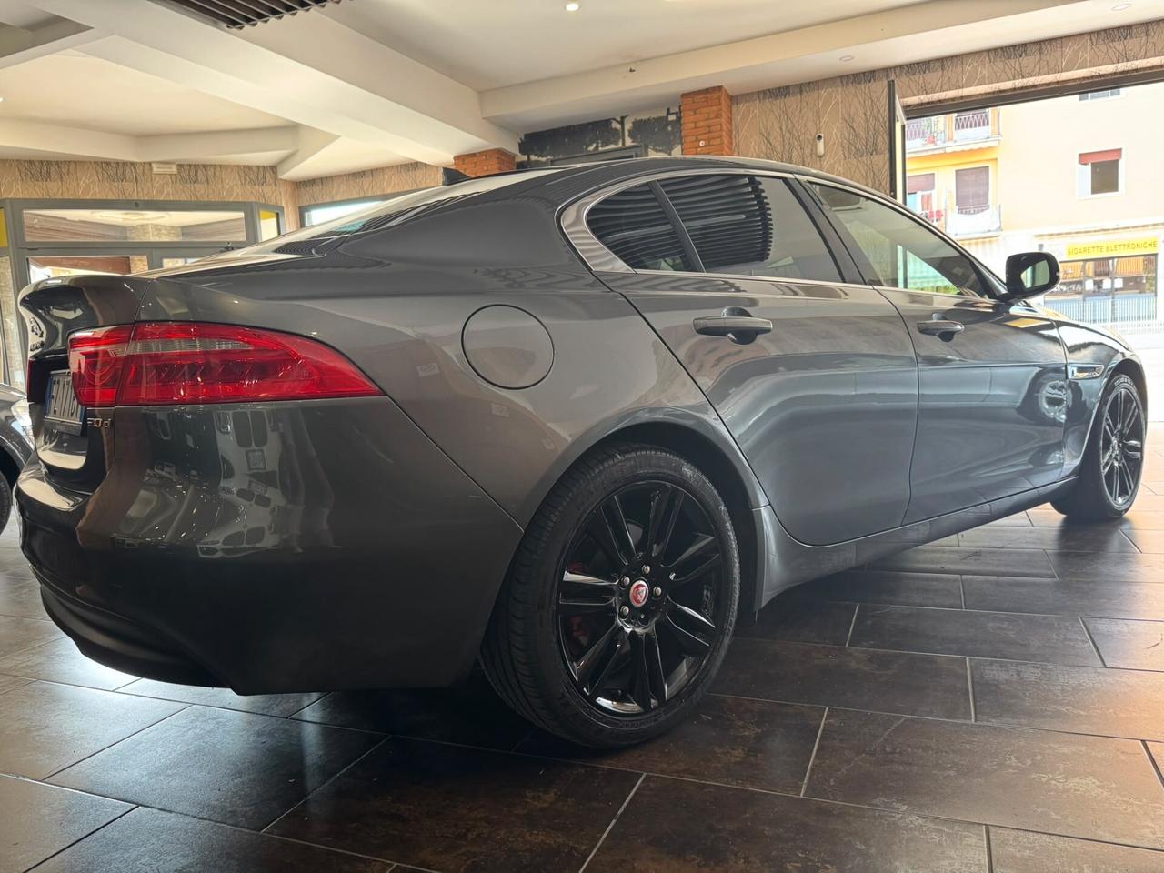 Jaguar XE 2.0 D 180 CV aut. Portfolio
