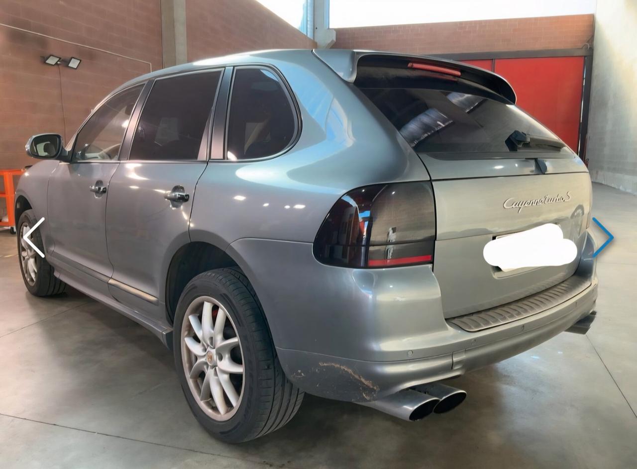 Porsche Cayenne 4.5 cat Turbo S 521cv
