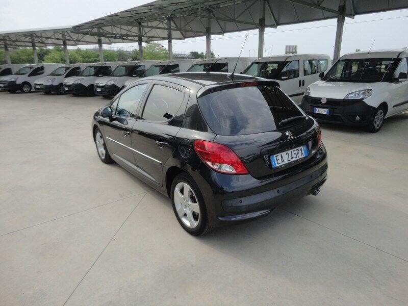 Peugeot 207 1.6 HDi 110CV 5p. XS