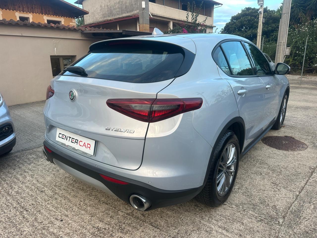 Alfa Romeo Stelvio 2.2 Turbodiesel 160 CV AT8 RWD Business