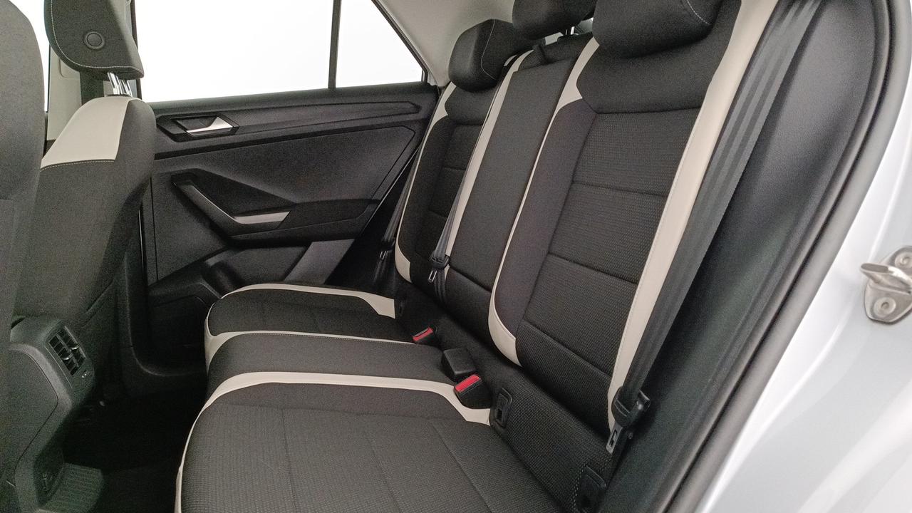 VOLKSWAGEN T-Roc 1.0 tsi Advanced