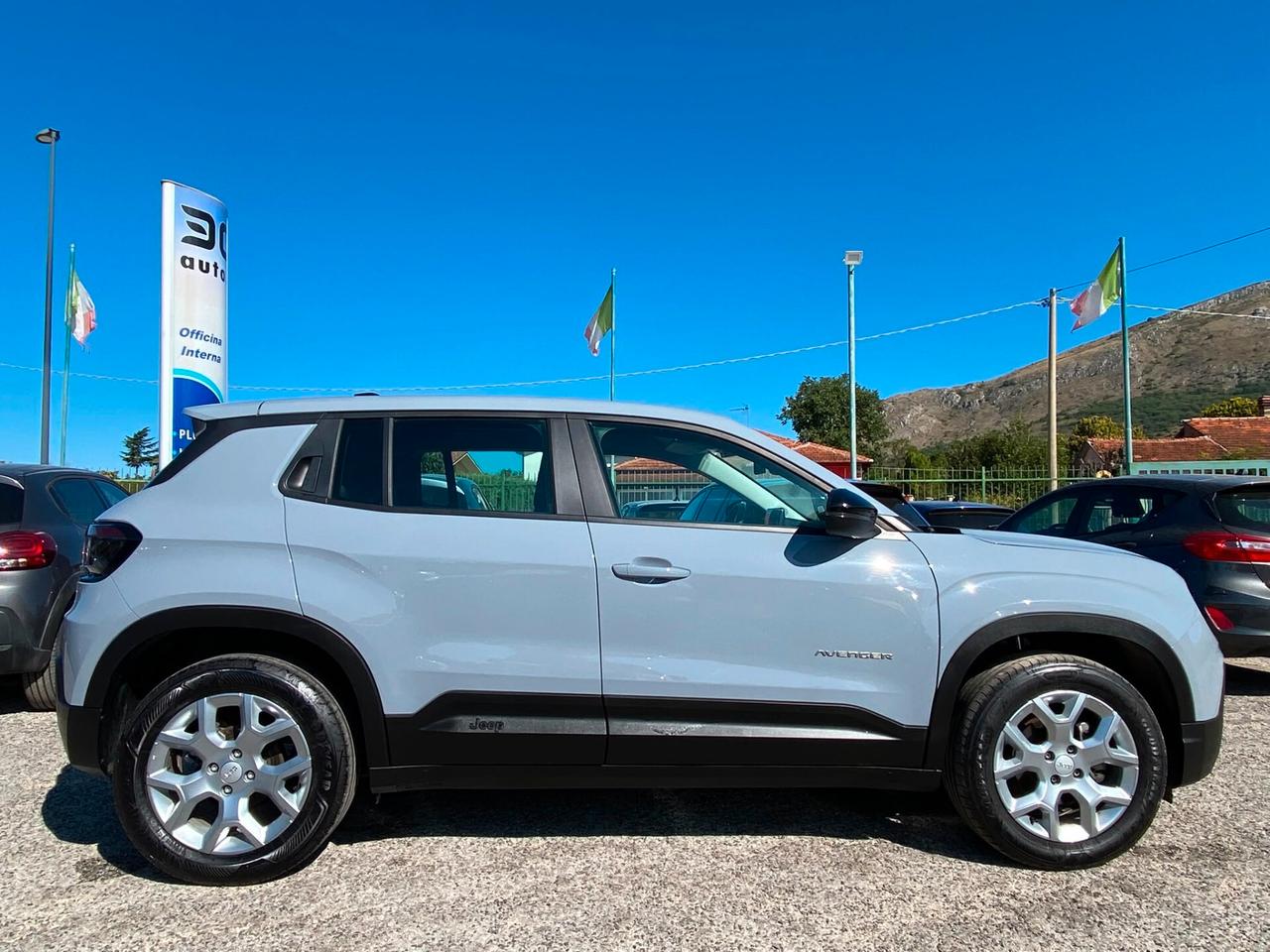 Jeep Avenger 1.2 Turbo 100 CV Altitude ''AZIENDALE''