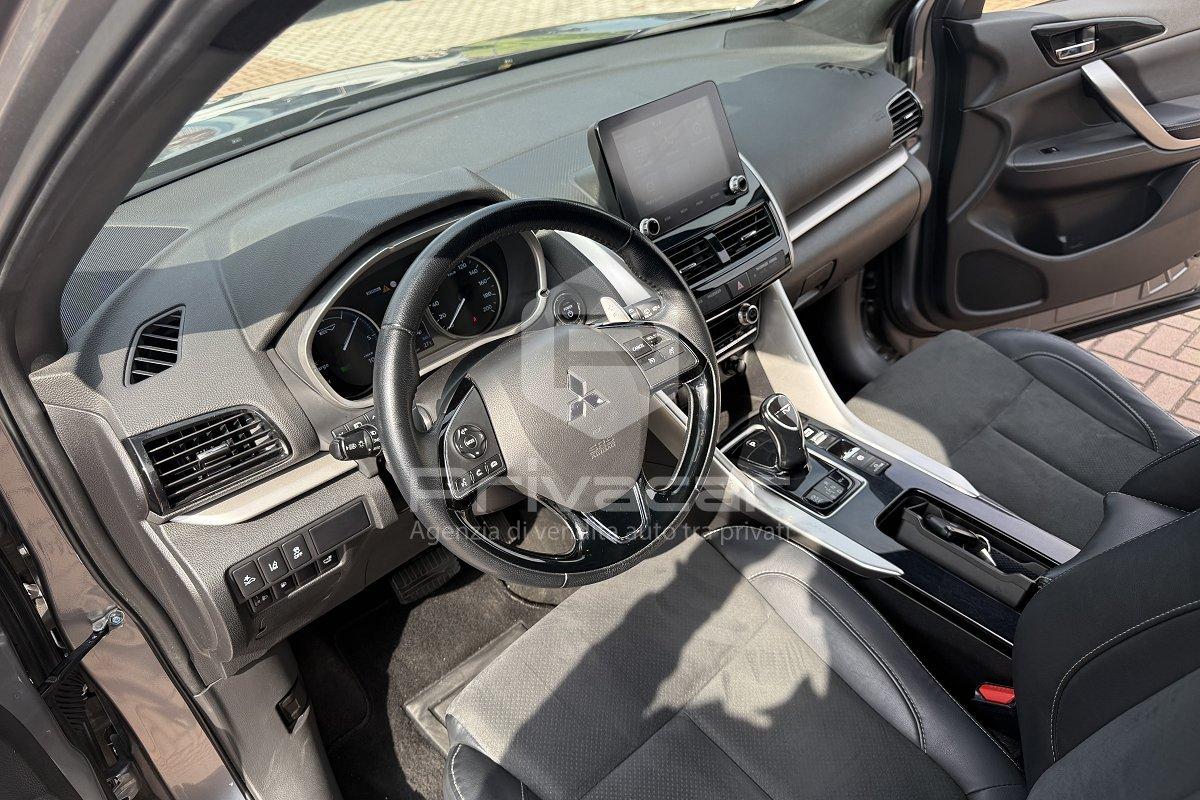 MITSUBISHI Eclipse Cross 2.4 MIVEC 4WD PHEV Instyle SDA Pack 0