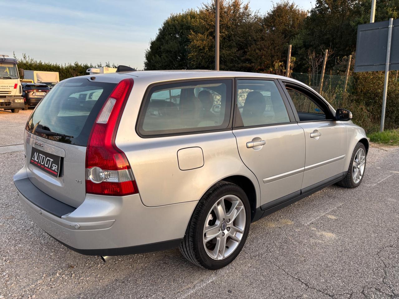 Volvo V50 2.4 D5 cat aut. Momentum