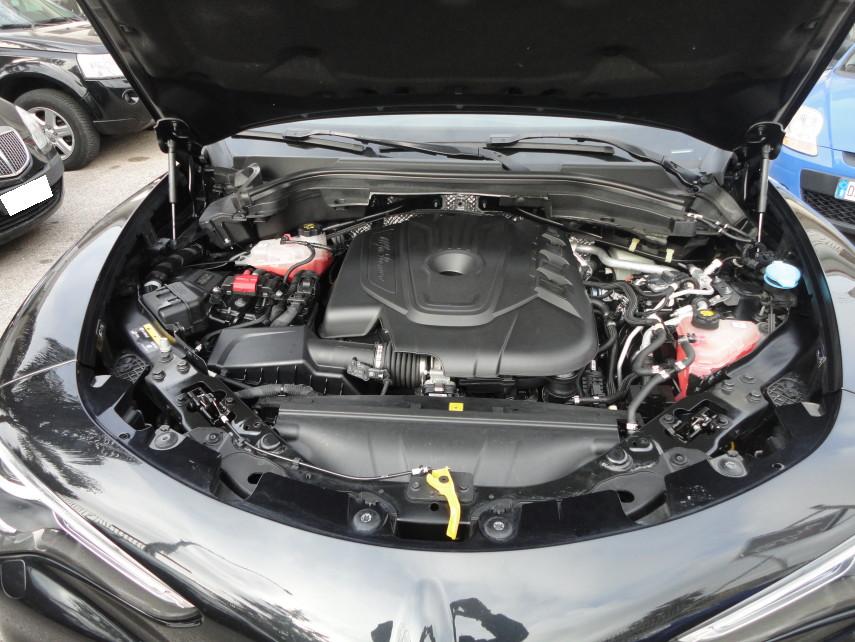 Alfa Romeo Stelvio 2.2 t Sprint Q4 190cv auto