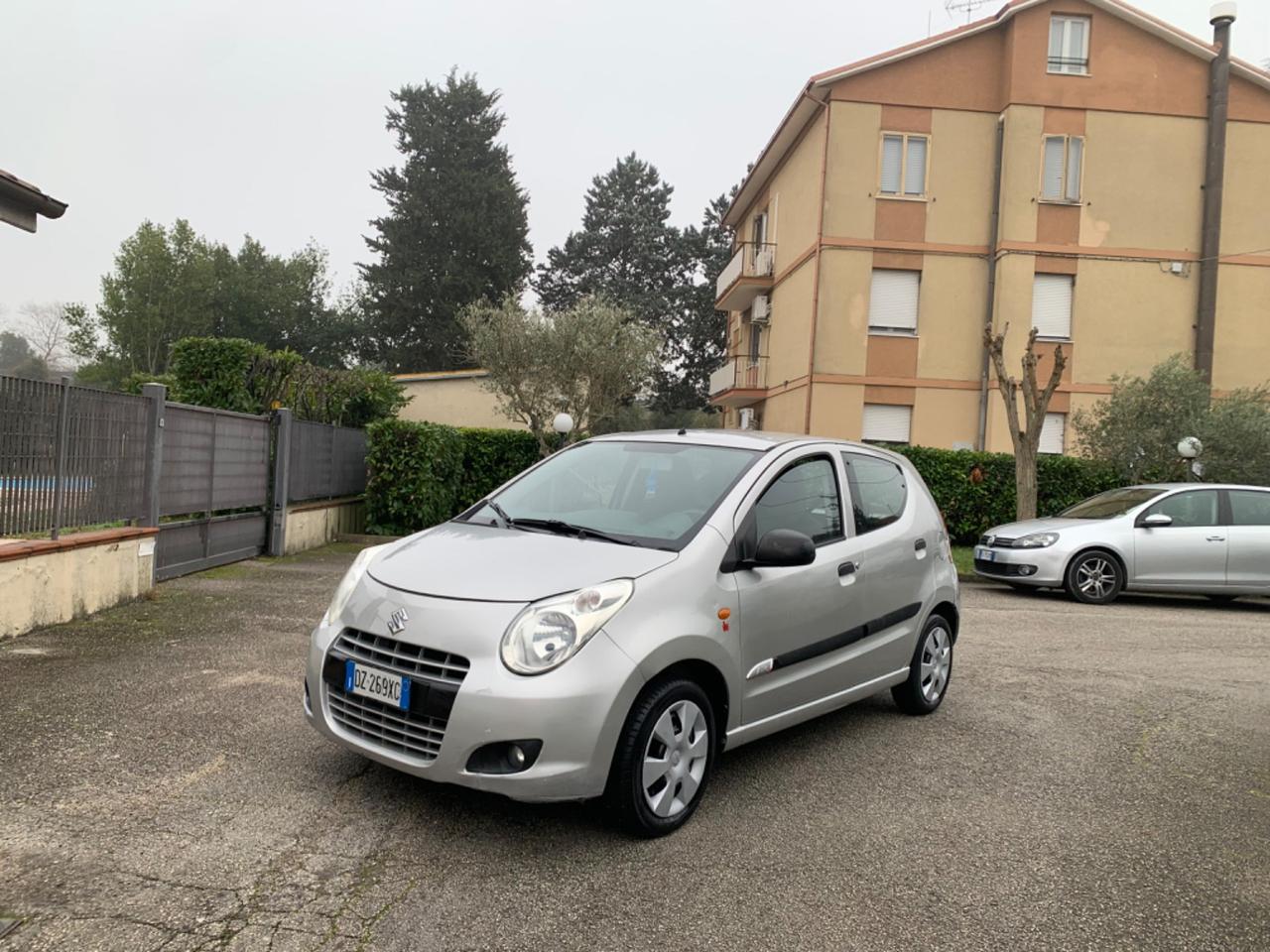 Suzuki Alto 1.0 GPL di serie