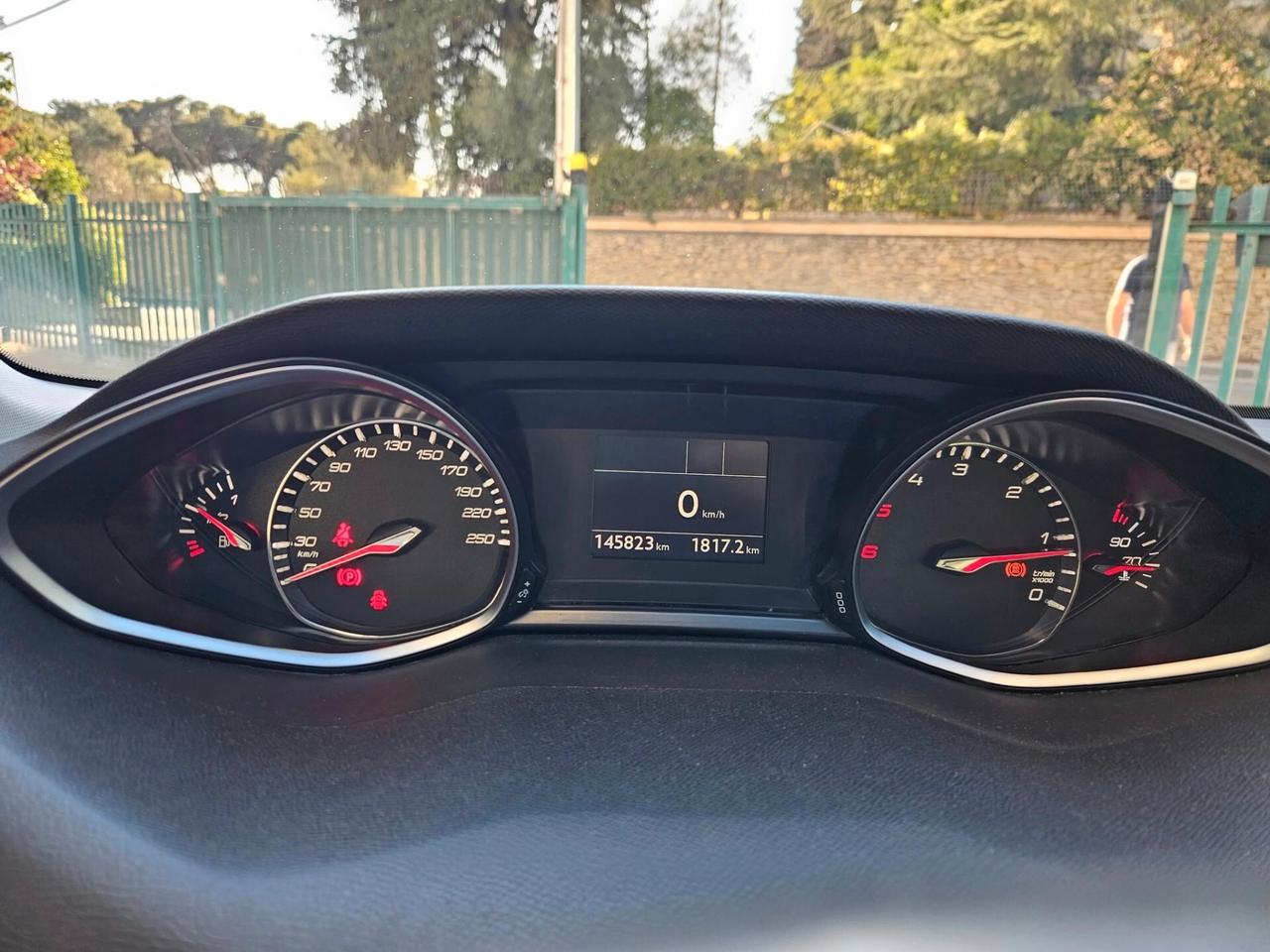 Peugeot 308 BlueHDi 100 S&S SW Business