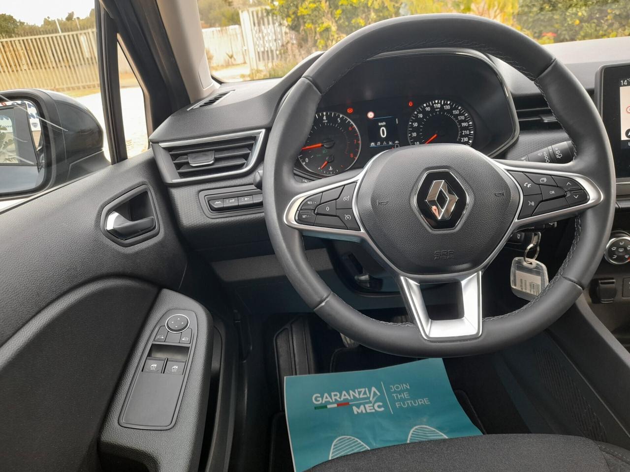 Renault Clio TCe 90 CV ok neopatentati anno 2022