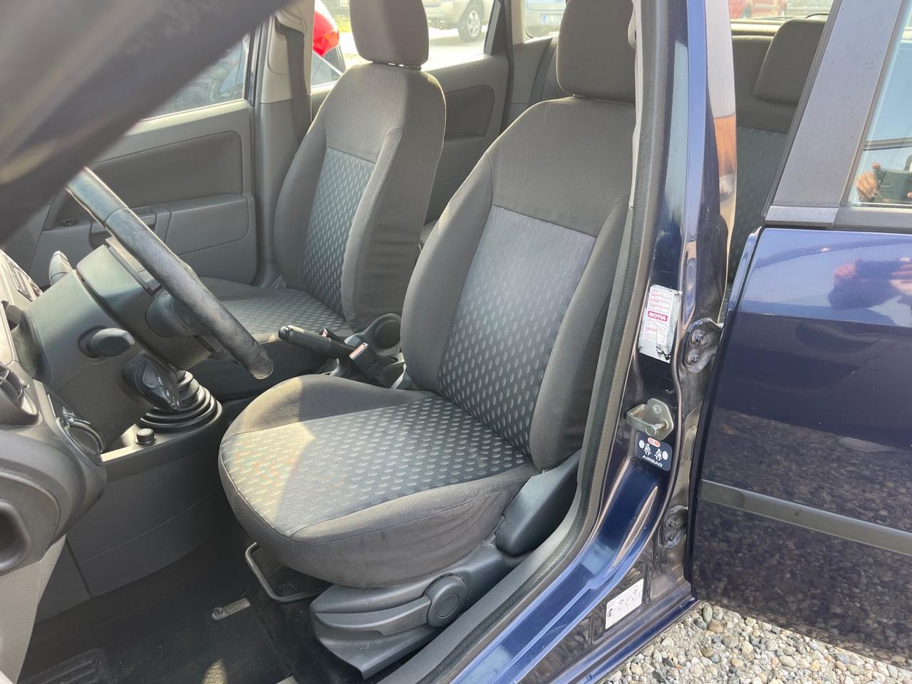 Ford Fiesta 1.4 16V 5p. Zetec