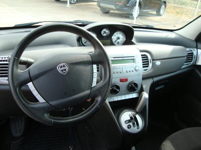 Lancia Ypsilon 1.3 MJT 75 CV Automatica