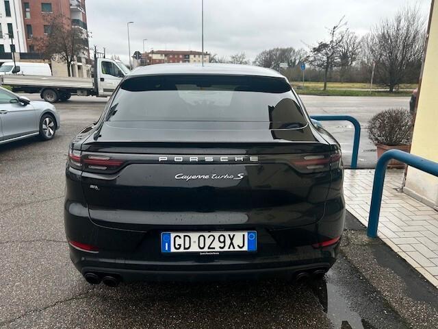 Porsche Cayenne Coupé 4.0 V8 Turbo S E-Hybrid