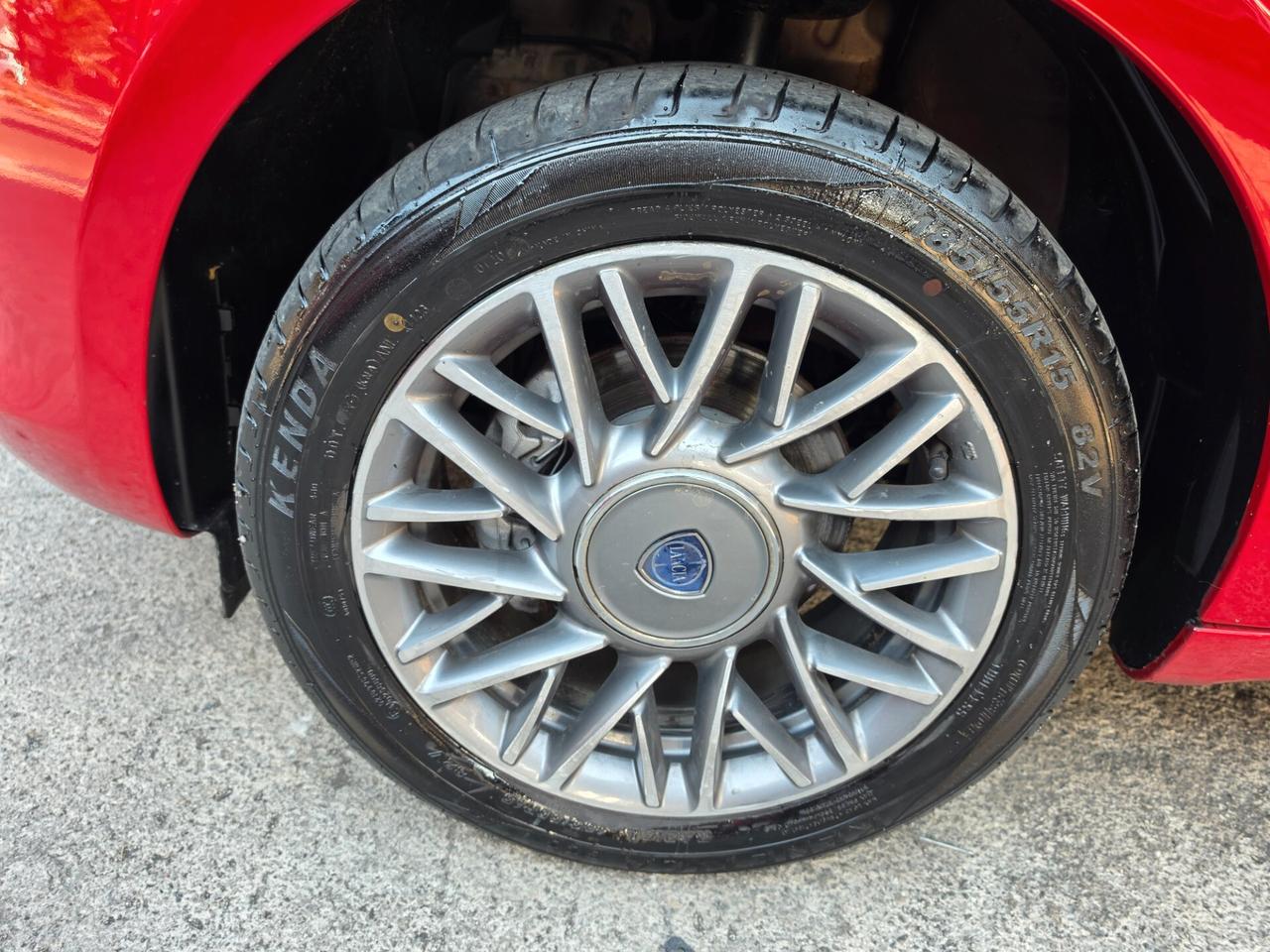 Lancia Ypsilon 1.2 benzina 01/2013 cv69