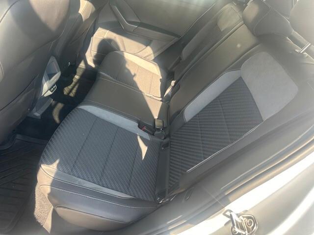 VOLKSWAGEN T-CROSS 1,0 BENZ. 09/2021 - CAMBIO AUTOMATICO