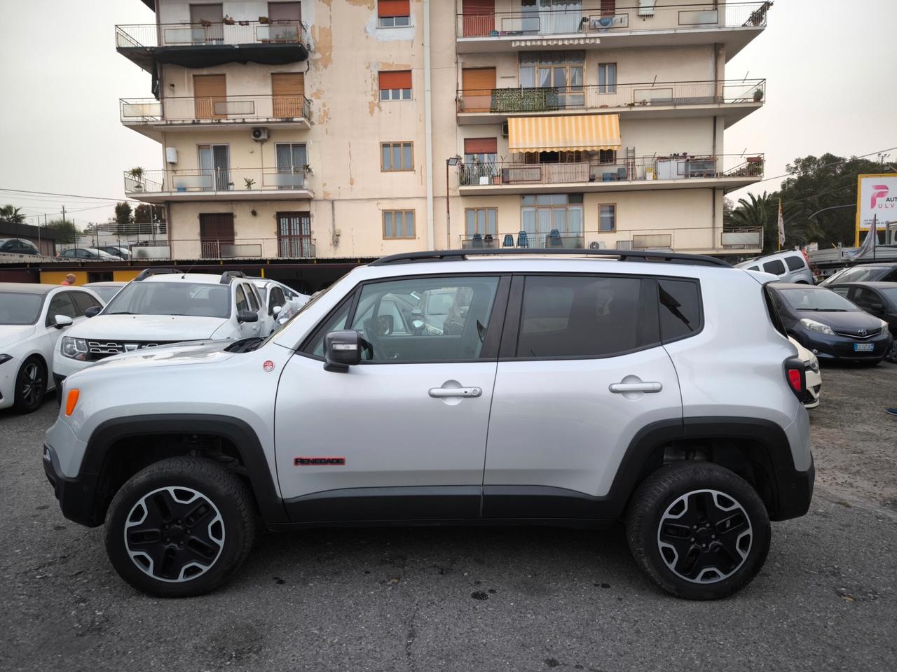 Jeep Renegade 2.0 Mjt 170CV 4WD Active Drive Low Trailhawk