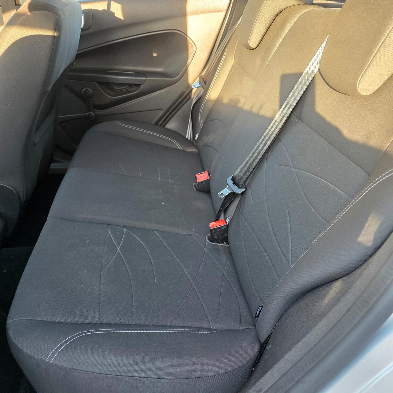 Ford Fiesta 1.5 TDCi 75CV 5 porte Business