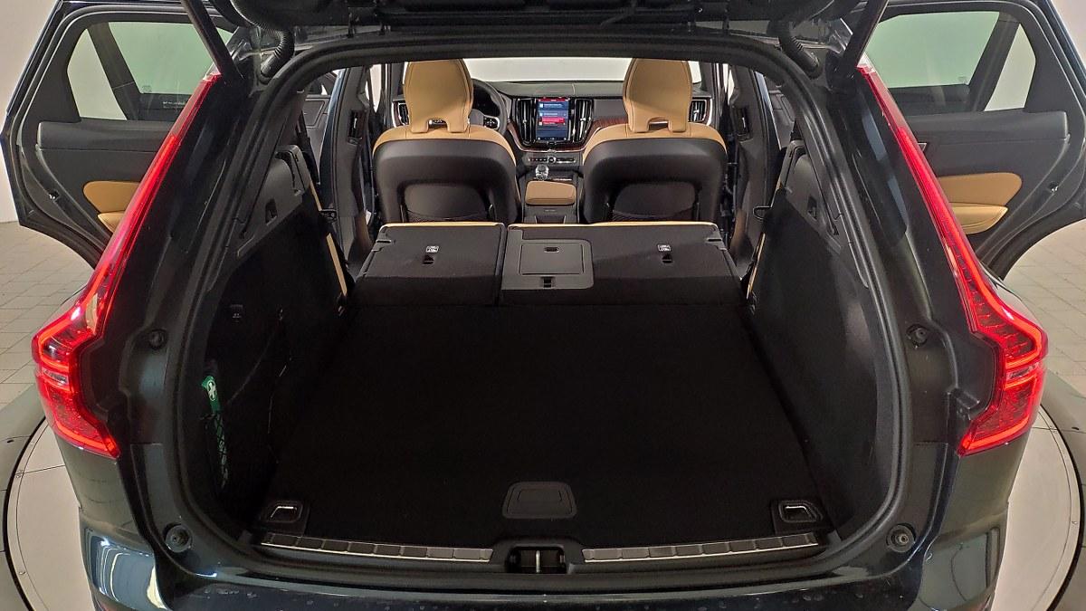 VOLVO Xc60 T6 Plug-In Hybrid Awd Automatico Ultra Dark