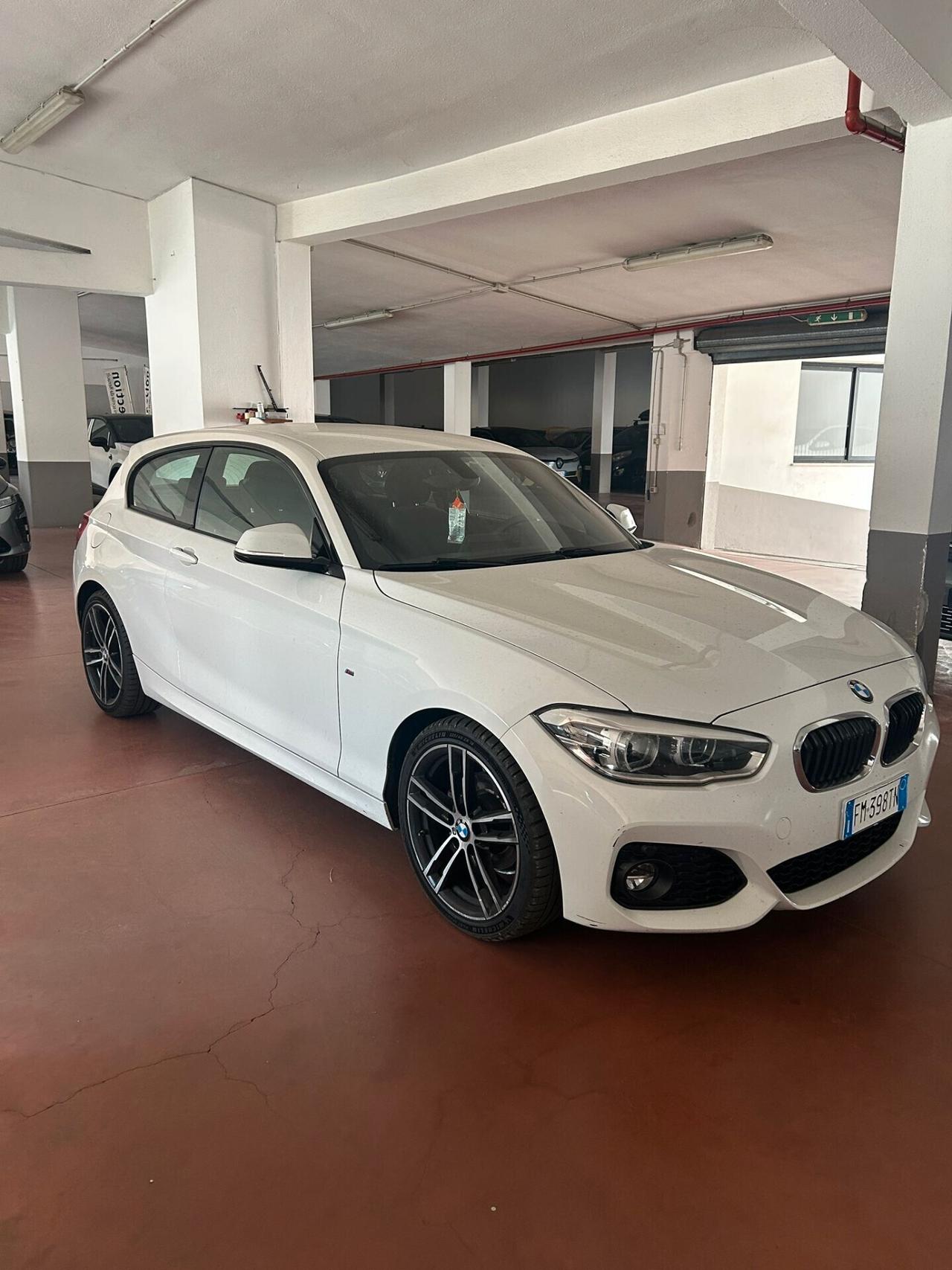 Bmw 118 118d 3p. Urban