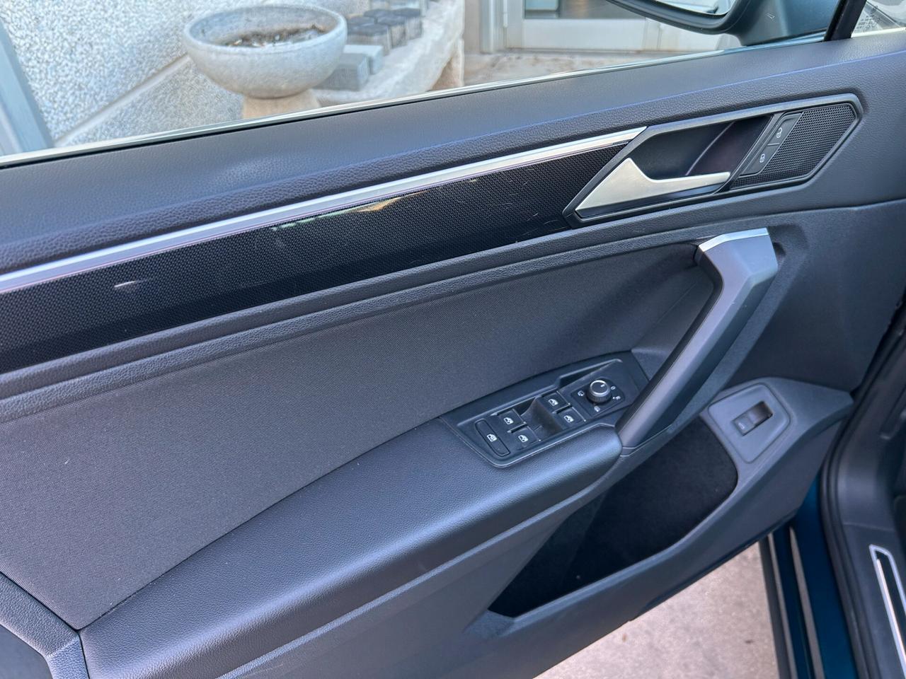 Volkswagen Tiguan 2.0 TDI 150 CV SCR DSG Elegance