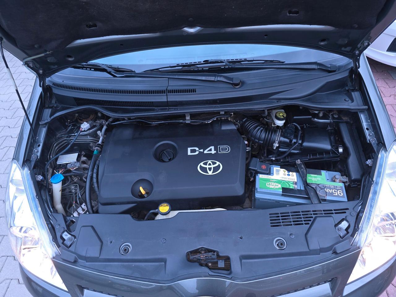 Toyota Corolla Verso 2.2D 130cv perfetta e garantito 12N