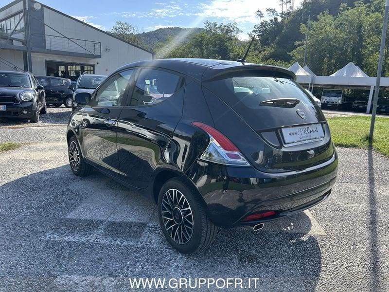 Lancia Ypsilon Ypsilon 1.0 FireFly 5 porte S&S Hybrid Platino