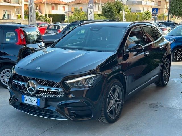 Mercedes-benz GLA 180 AMG Line Premium 15.000KM PARI NUOVO