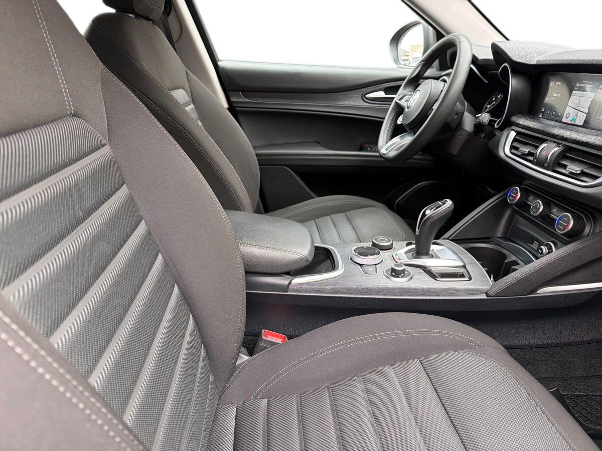 ALFA ROMEO Stelvio 2.2 t Business Q4 190cv auto my19