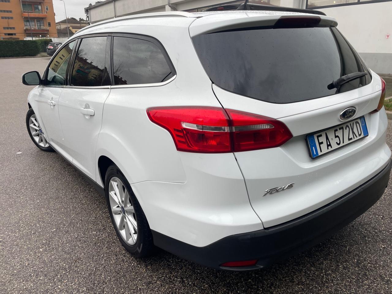Ford Focus 1.5 TDCi Titanium garanzia 12 mesi