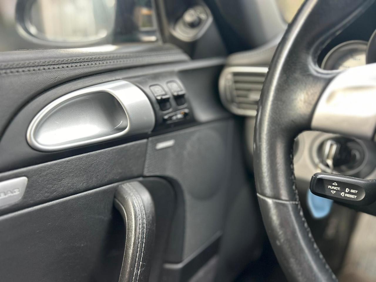 Porsche 911 Carrera 4S Cabriolet