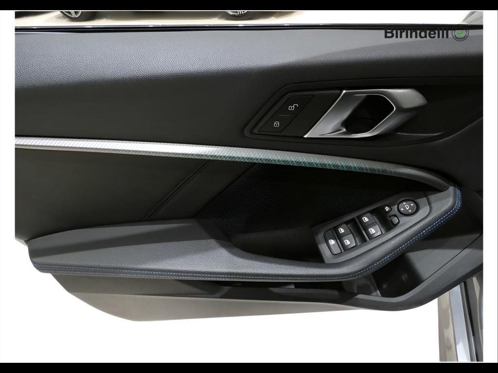 BMW Serie 1 (F40) - 118d 5p. Msport