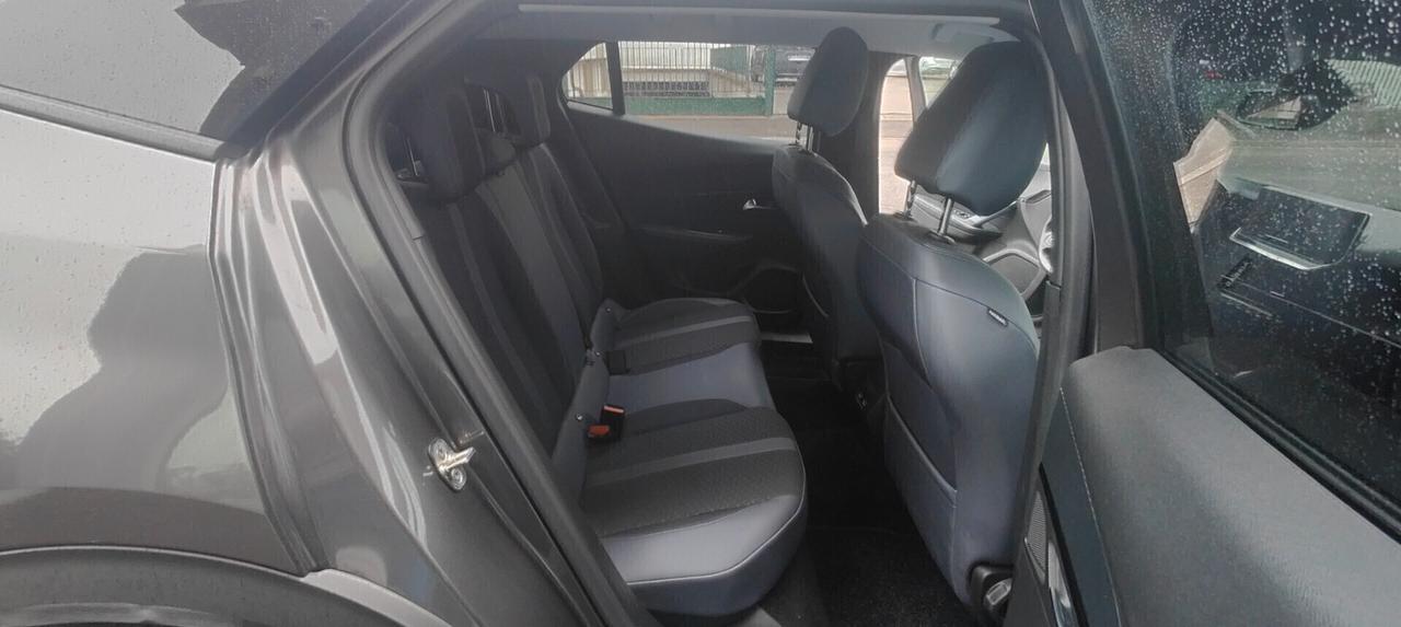 Peugeot 2008 BlueHDi 100 S&S Allure