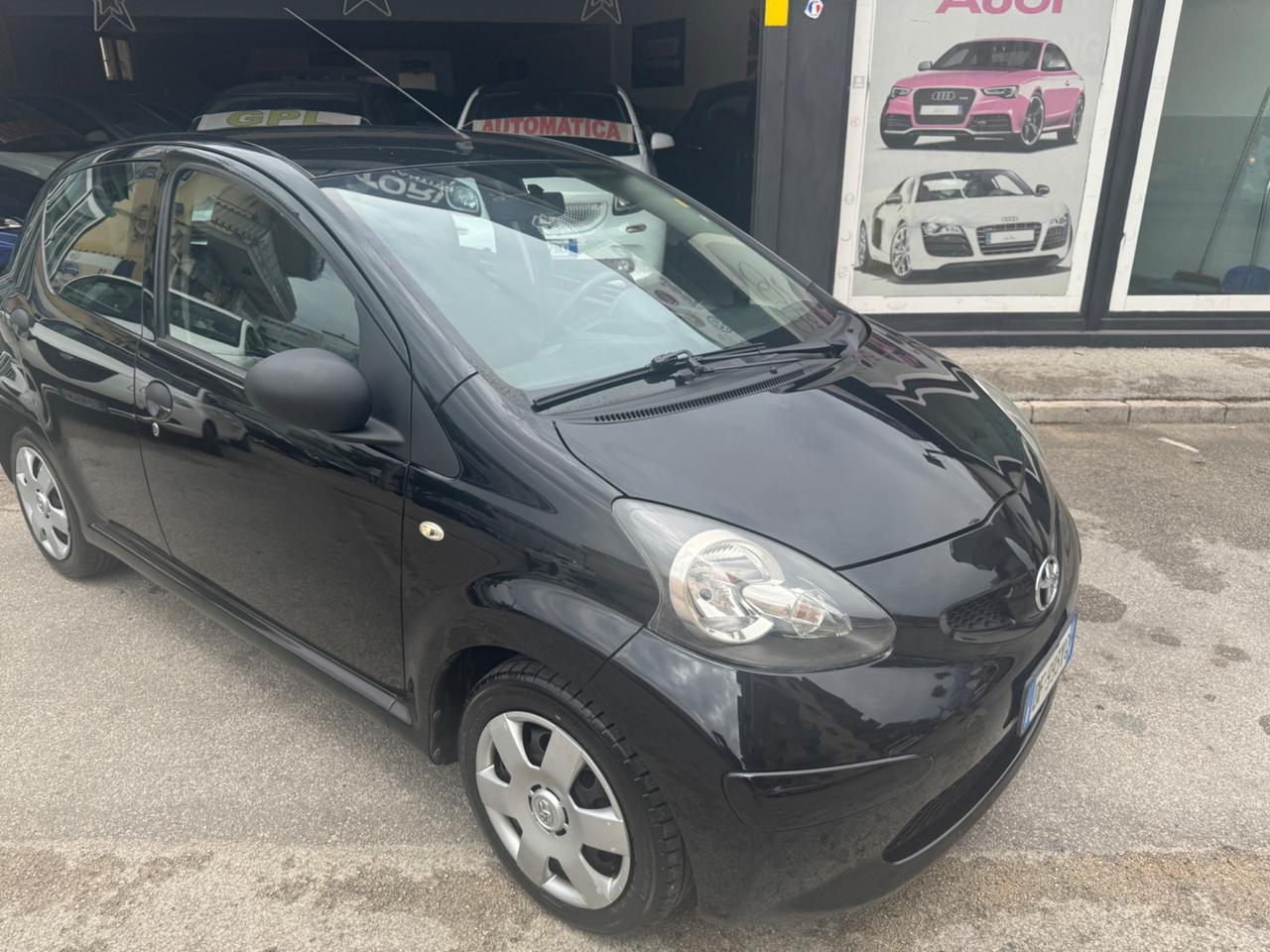 Toyota Aygo 1.0 12V VVT-i 5 porte Now