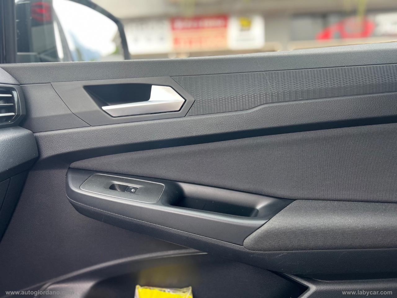 FORD Gr.Tourneo Connect 2.0 122 aut. Tit.