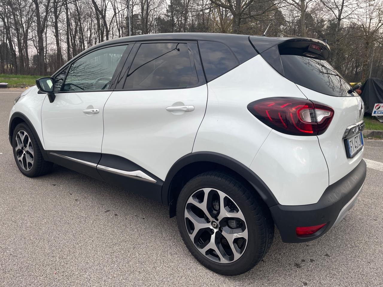 Renault Captur TCe 130 CV*Neopatentati*Navi*Solo 95000km*
