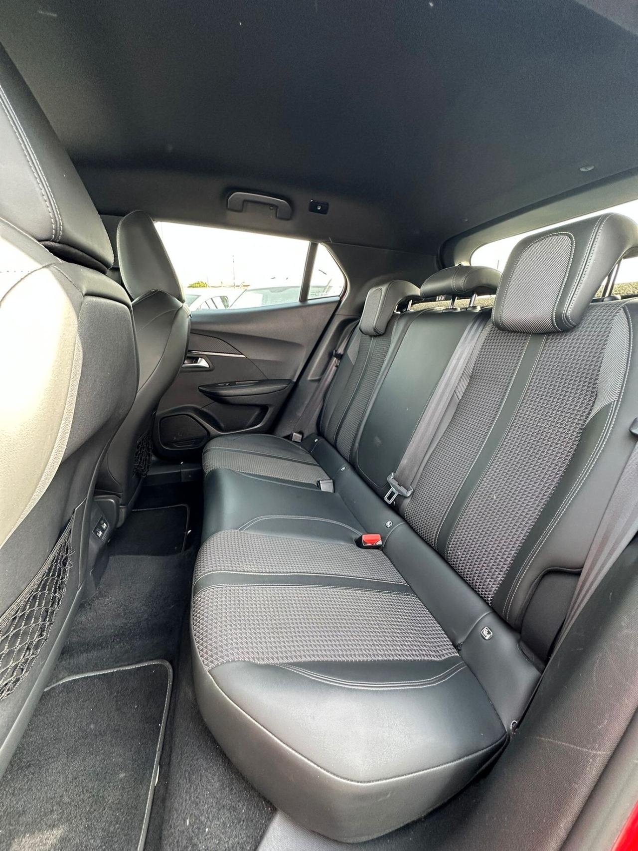 Peugeot 2008 GT Line 130cv Finanz. Senza Busta Paga