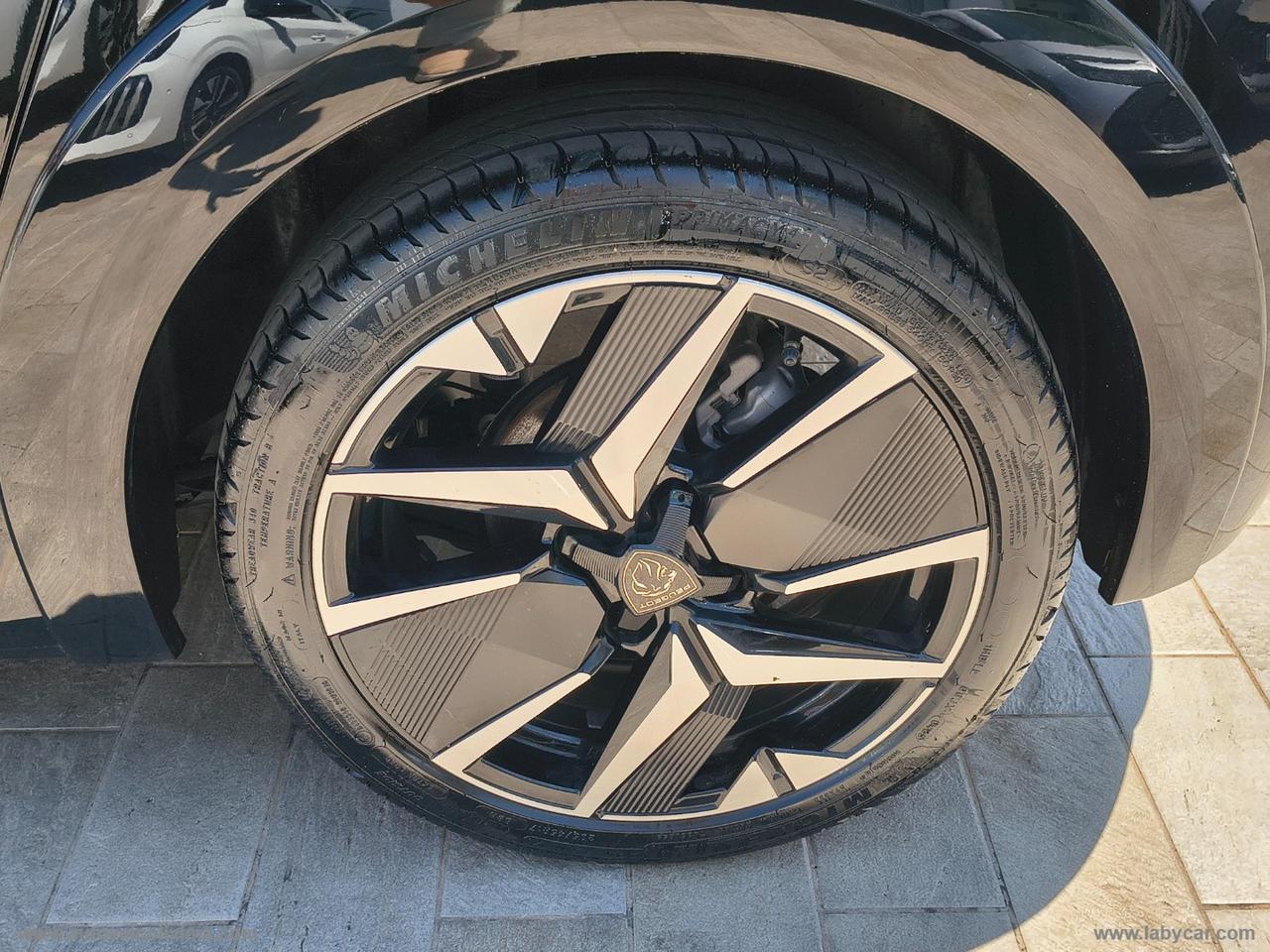 PEUGEOT 208 Hybrid 136 e-DCS6 GT