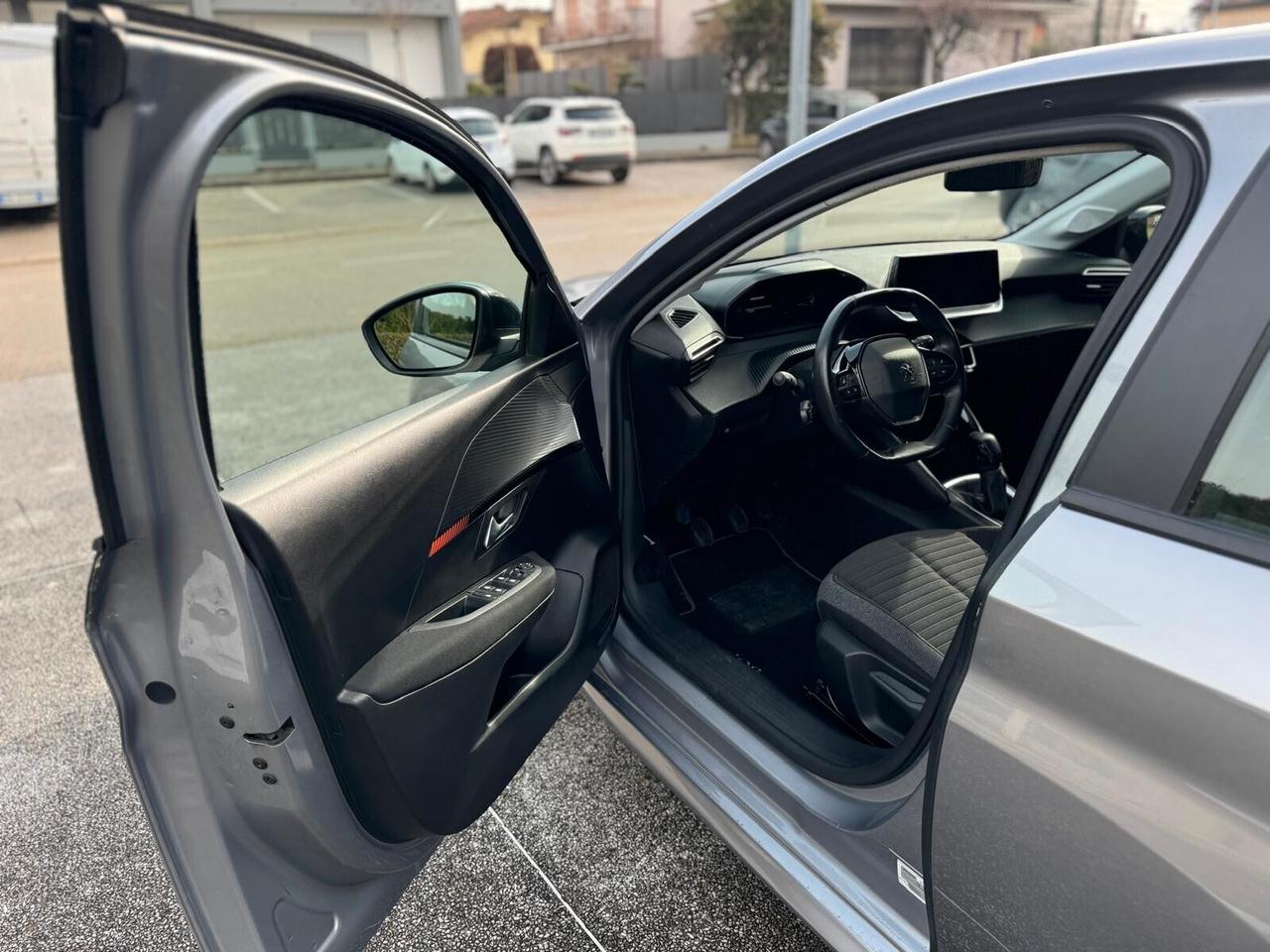 Peugeot 208 PureTech 75 Stop&Start 5 porte Allure Pack neopatentati