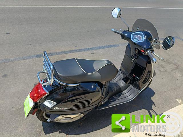 PIAGGIO Vespa GTS 300 Super ABS